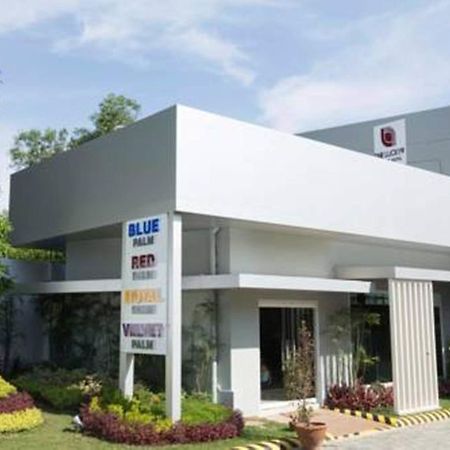 The Lucky 9 Budget Hotel Tagum Exterior foto