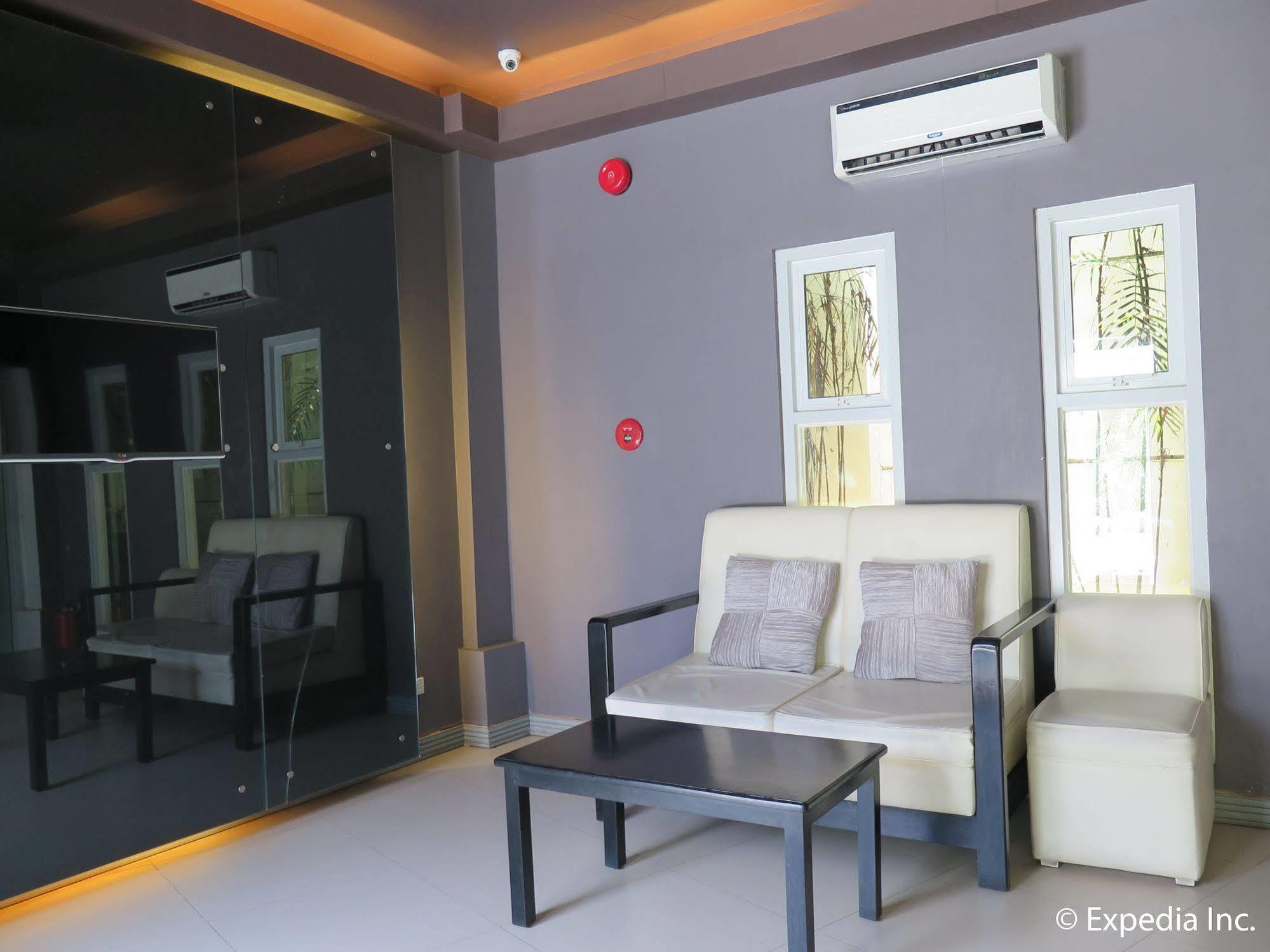 The Lucky 9 Budget Hotel Tagum Exterior foto