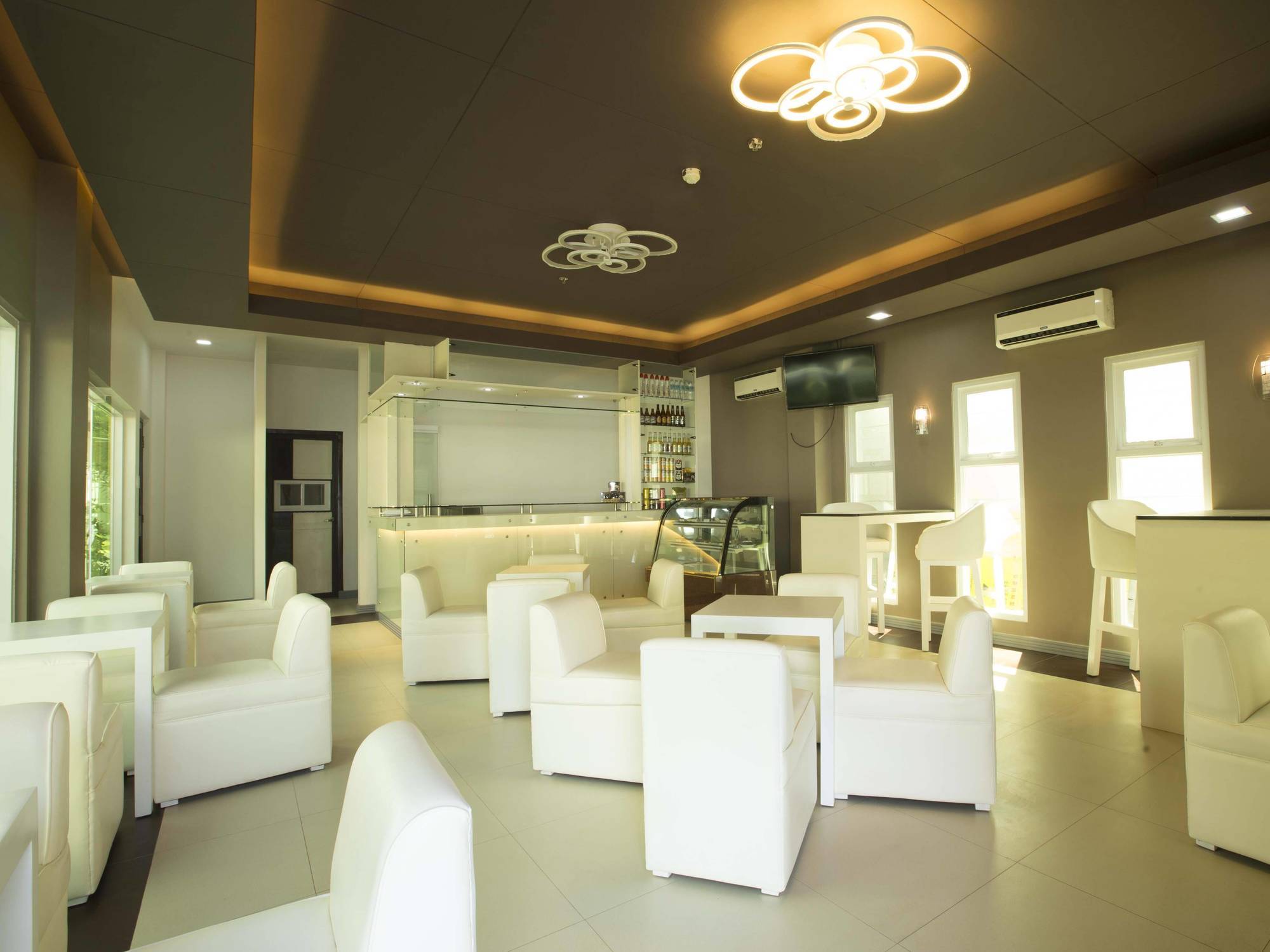 The Lucky 9 Budget Hotel Tagum Exterior foto