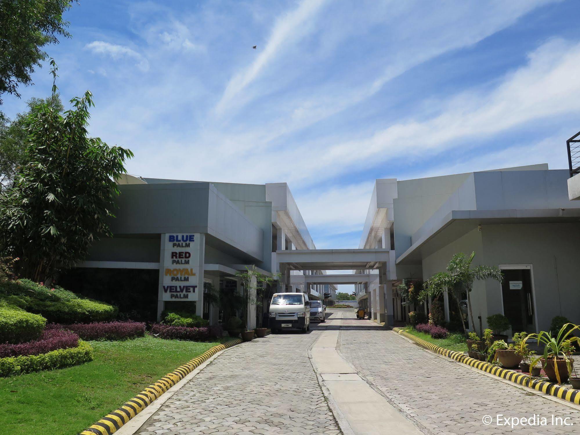 The Lucky 9 Budget Hotel Tagum Exterior foto