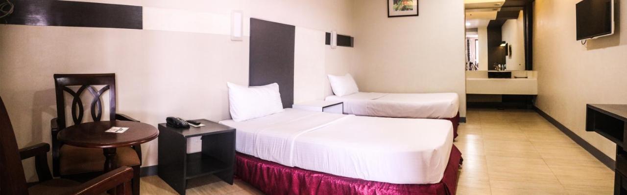 The Lucky 9 Budget Hotel Tagum Exterior foto